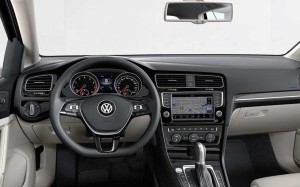 Por dentro, versão Highline oferece novo sistema Discover Media, com aplicativos MirrorLink, CarPlay e Android Auto, além de navegador por satélite (GPS) embarcado