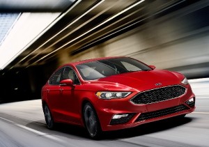 Ford Fusion surge reestilizado, no Salão do Automóvel de Detroit: motor EcoBoost de 325 cv é um dos destaques do sedã, que só chega por aqui em 2017