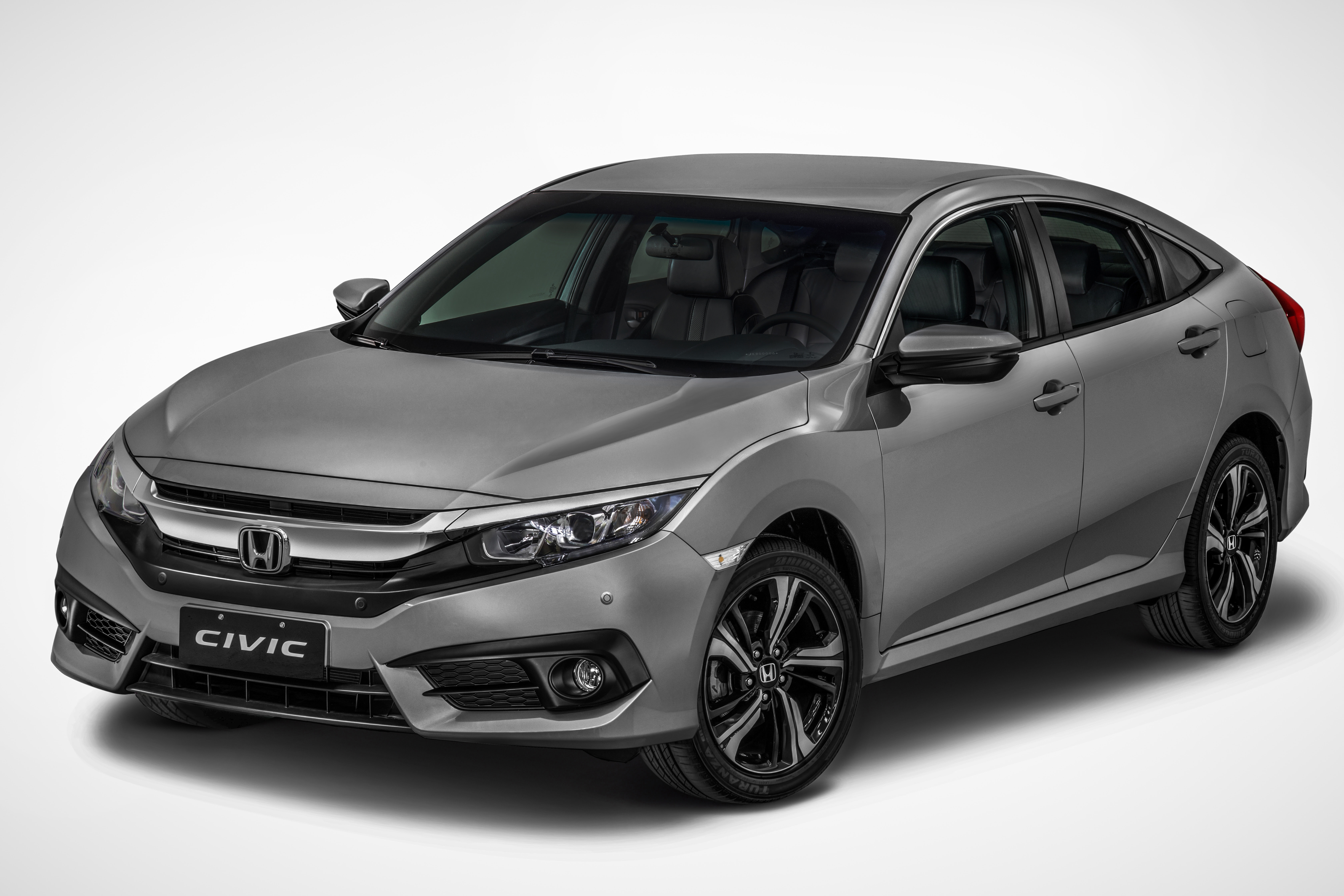 Honda Civic 2018 fica mais equipado