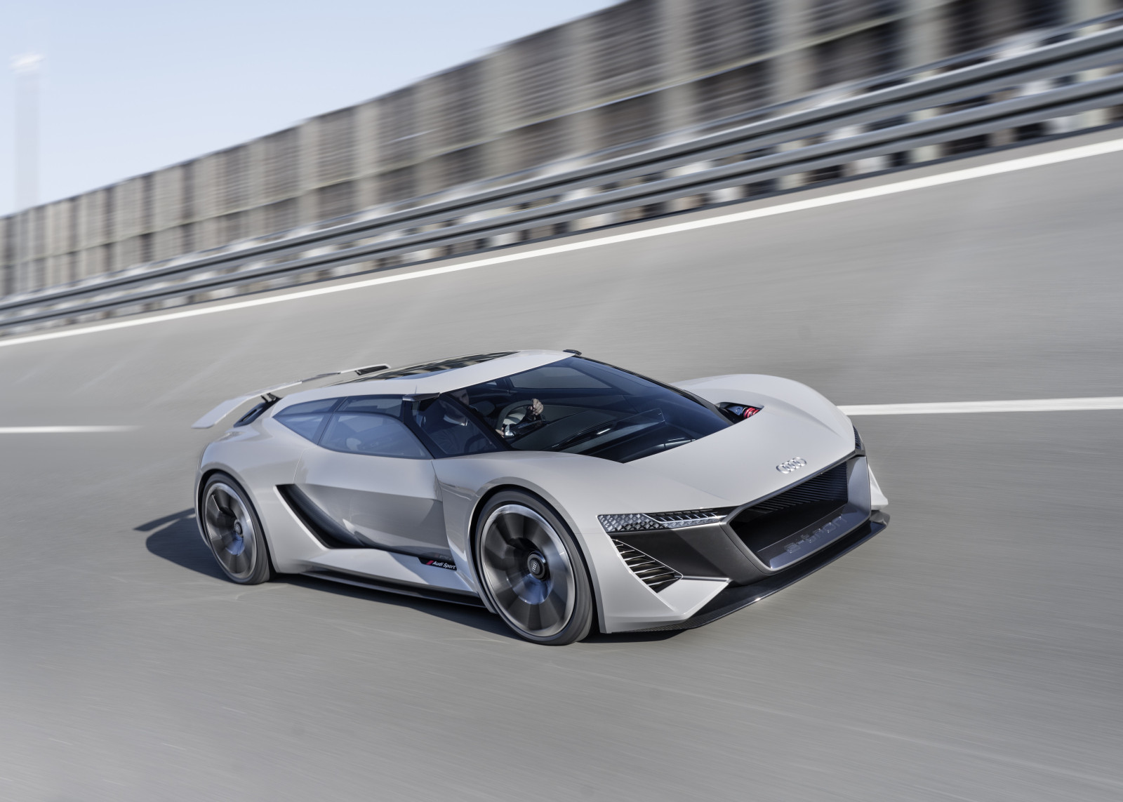 Dynamic photo Colour: Curcuit grey
